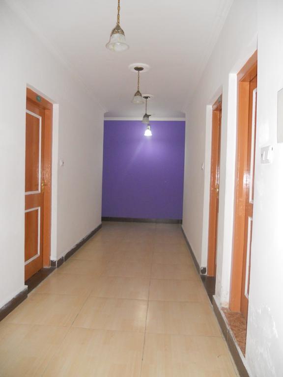 Hotel Royale Jannat Srīnagar Buitenkant foto