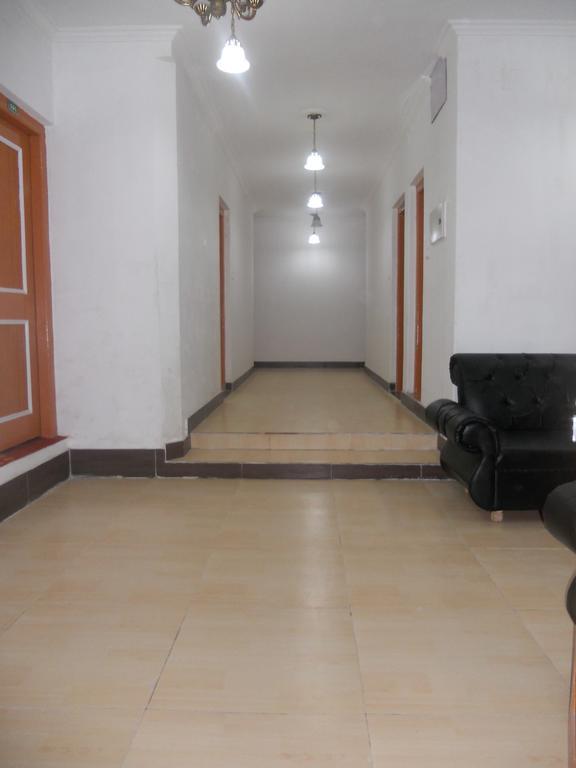 Hotel Royale Jannat Srīnagar Buitenkant foto
